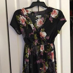 O’Neill rose and black dress